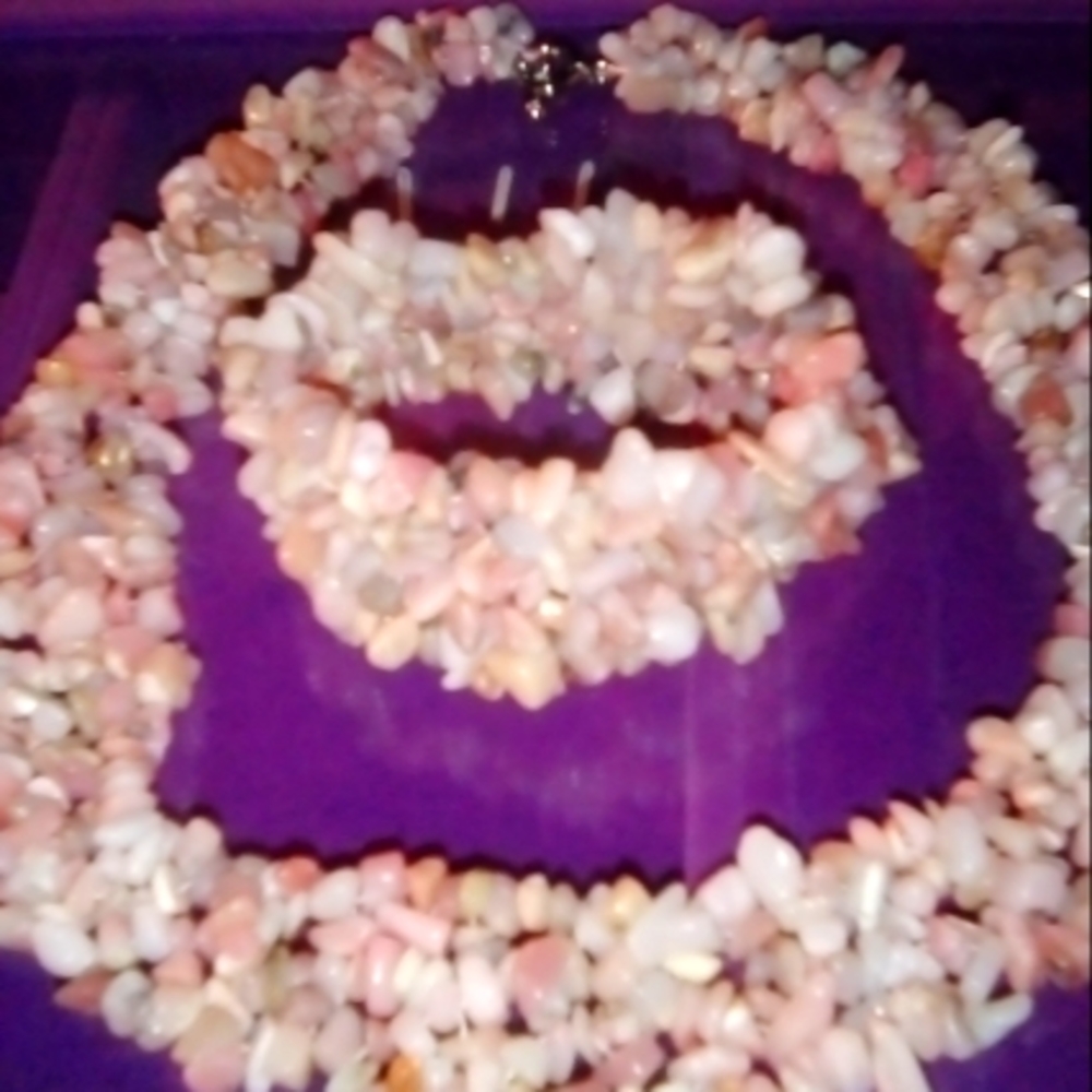 PINK OPAL BEADED NECKLACE WITH MATCHING BRACELET